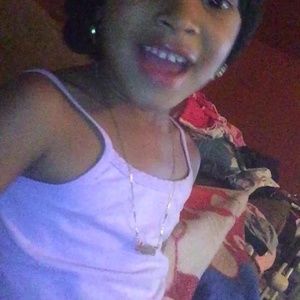 Meet your Posher, Lasha